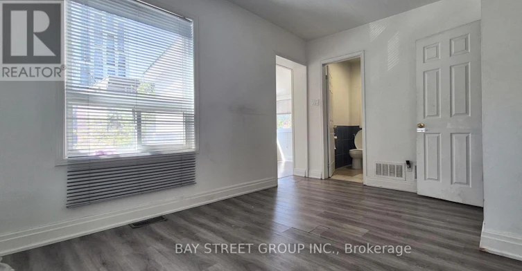 6 Ferndale Avenue, Toronto, ON, M4T 2B3 - 9