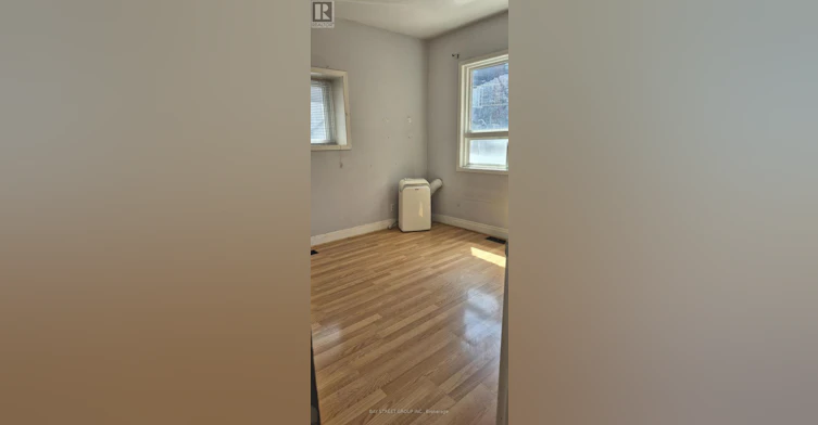 6 Ferndale Avenue, Toronto, ON, M4T 2B3 - 6