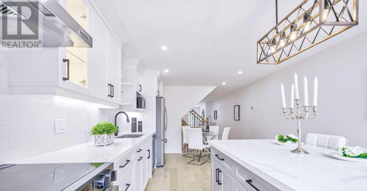 322 Hillsdale Avenue E, Toronto, ON, M4S 1T8 - 5