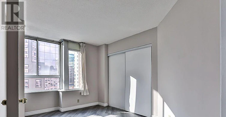1307-717 Bay Street, Toronto, ON, M5G 2J9 - 26
