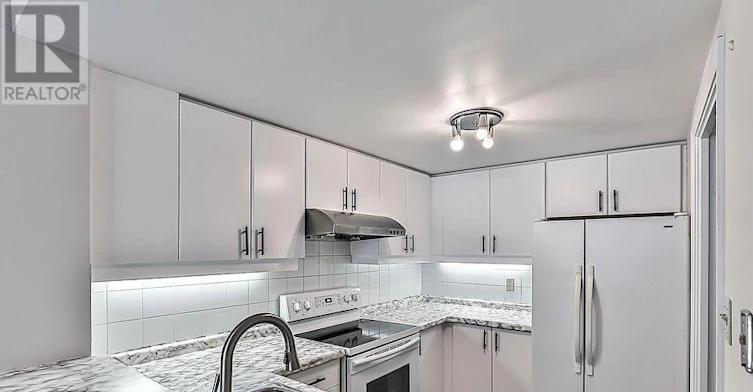 1307-717 Bay Street, Toronto, ON, M5G 2J9 - 17