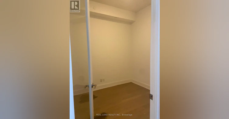 203-25 Water Walk Drive, Markham, ON, L6G 0G3 - 10