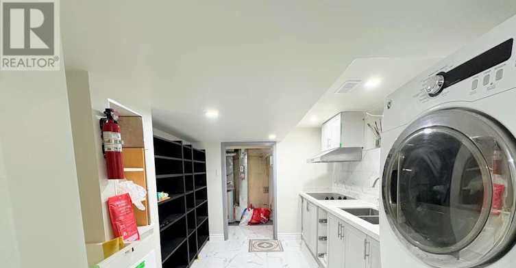 BSMT RM 2-22 Ivordale Crescent, Toronto, ON, M1R 2W6 - 6