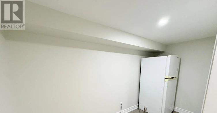 BSMT RM 2-22 Ivordale Crescent, Toronto, ON, M1R 2W6 - 5