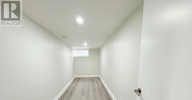 BSMT RM 2-22 Ivordale Crescent, Toronto, ON, M1R 2W6 - 15