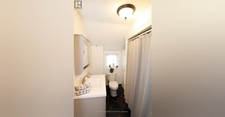 UPPER-32 Rodman Street, St. Catharines, ON, L2R 5E1 - 7