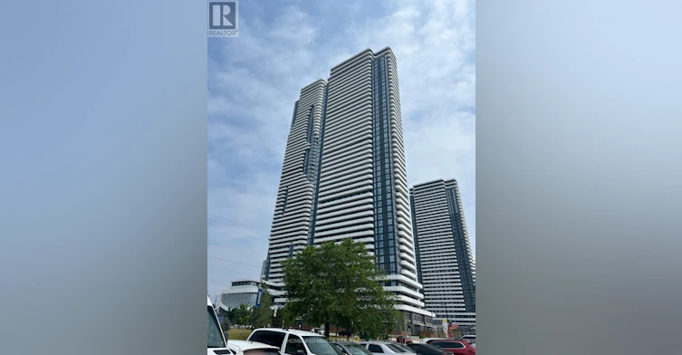 5711-225 Commerce Street, Vaughan, ON, L4K 0R1