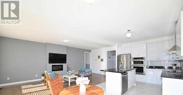 23 Beatrice Drive, Wasaga Beach, ON, L9Z 0L3 - 14