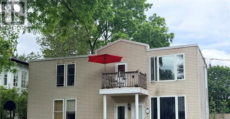 3-74 William Street W, Waterloo, ON, N2L 1J7