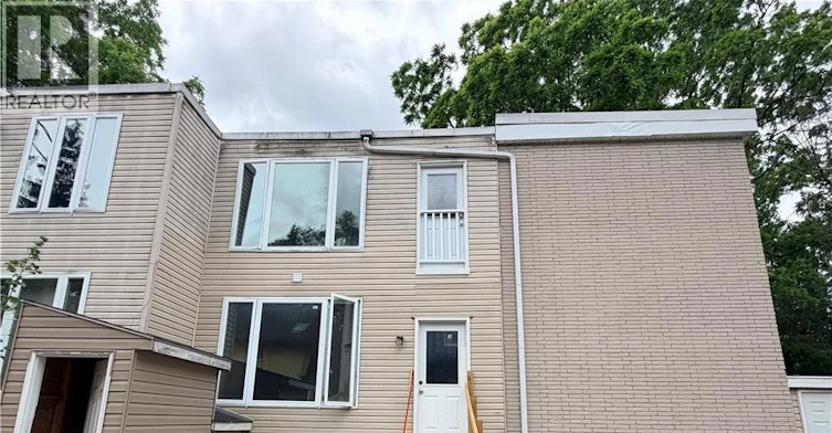 3-74 William Street W, Waterloo, ON, N2L 1J7 - 3