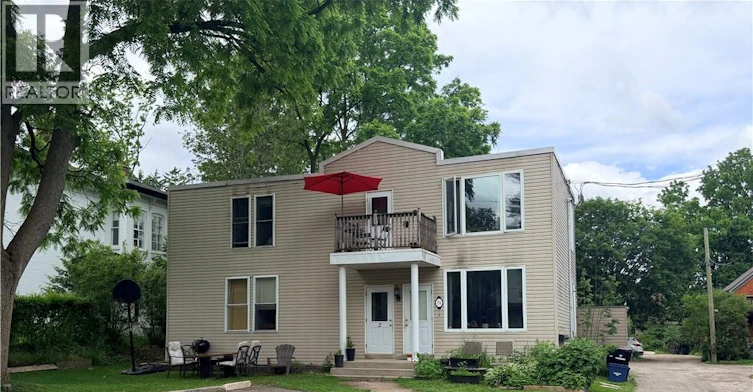 3-74 William Street W, Waterloo, ON, N2L 1J7 - 2