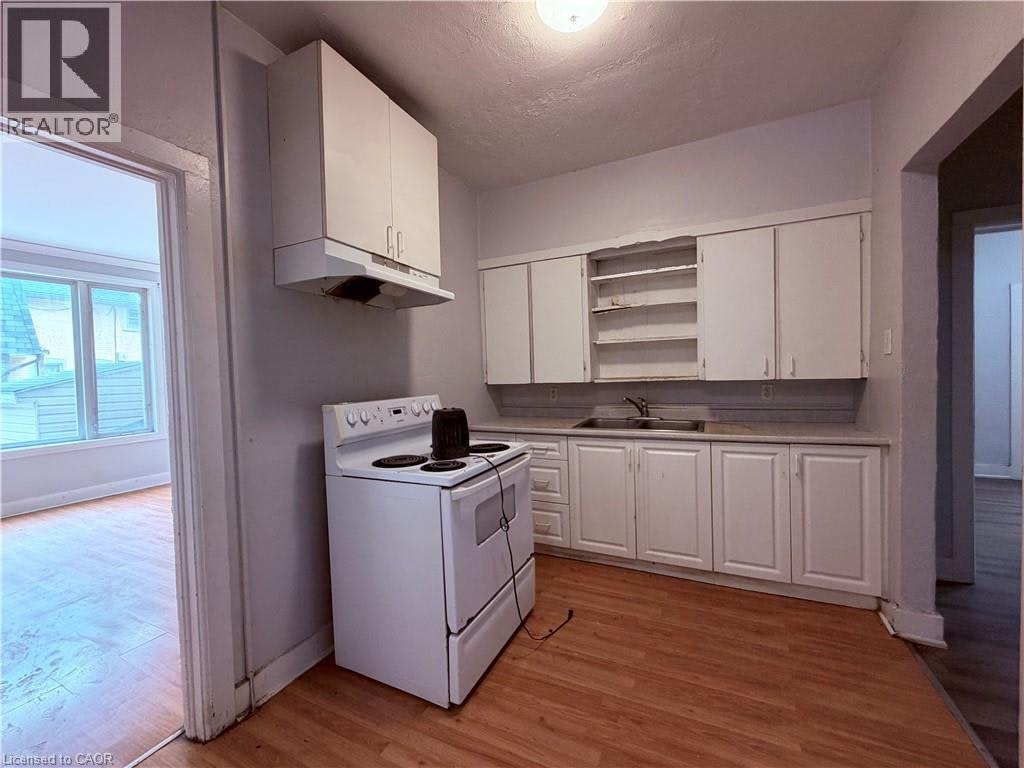3-74 William Street W, Waterloo, ON, N2L 1J7 - 6
