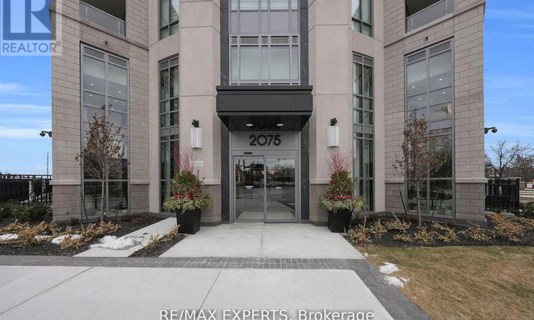 203-2075 King Road