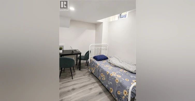 Lower-67 Karen Walk, Waterloo, ON, N2L 5K1 - 6