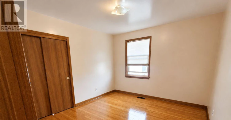 5 Pendrith Street, Toronto, ON, M6G 1R6 - 5