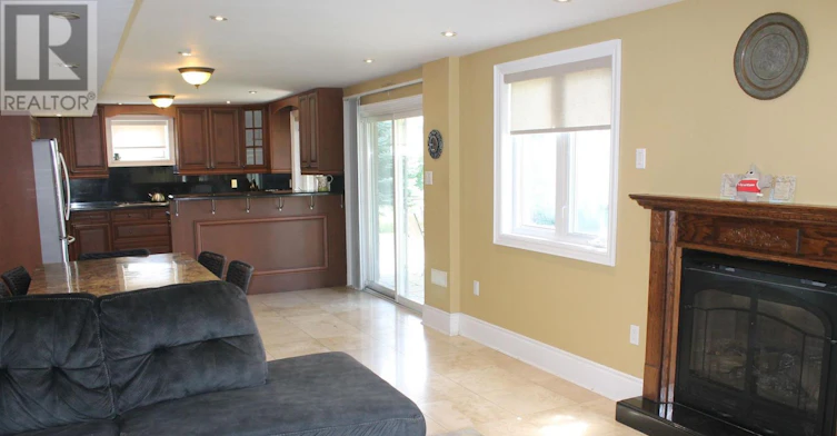 37 Townwood Drive, Richmond Hill, ON, L4E 4S9 - 5