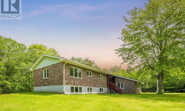 3268 River Side Road East