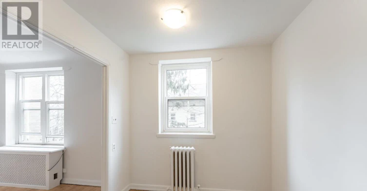 35-8 Mallory Gardens, Toronto, ON, M4V 2A6 - 5