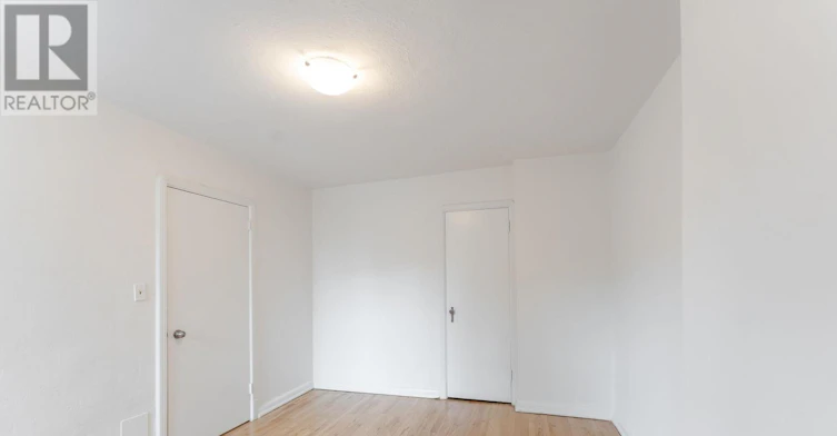 35-8 Mallory Gardens, Toronto, ON, M4V 2A6 - 7