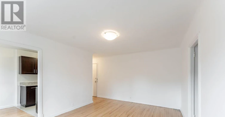 35-8 Mallory Gardens, Toronto, ON, M4V 2A6 - 4