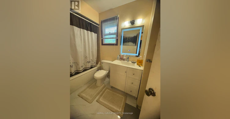 24 Valhalla Court, Aurora, ON, L4G 5W3 - 9