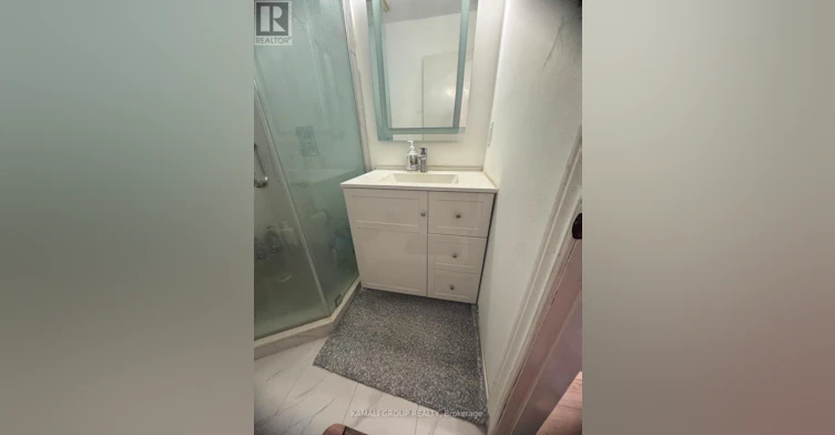 24 Valhalla Court, Aurora, ON, L4G 5W3 - 10