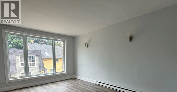 4-74 William Street W, Waterloo, ON, N2L 1J7 - 5