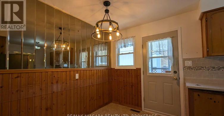 624 Bunting Road, St. Catharines, ON, L2M 2Z8 - 6