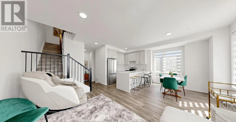 1430 19th Avenue, Richmond Hill, ON, L4E 1P3 - 5