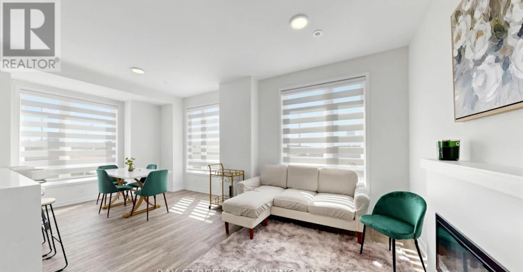 1430 19th Avenue, Richmond Hill, ON, L4E 1P3 - 3