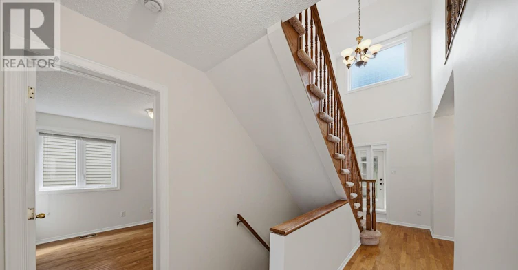 2023 Rolling Brook Drive, Ottawa, ON, K1W 1C9 - 16