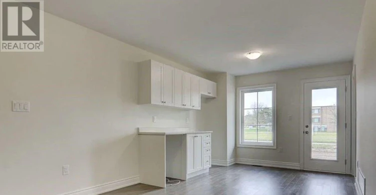 81 William Durie Way, Toronto, ON, M2R 2N2 - 18