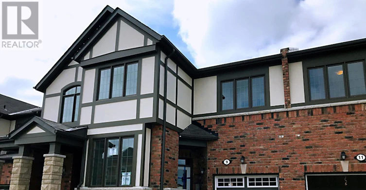 9 Ness Drive, Richmond Hill, ON, L4S 0J8