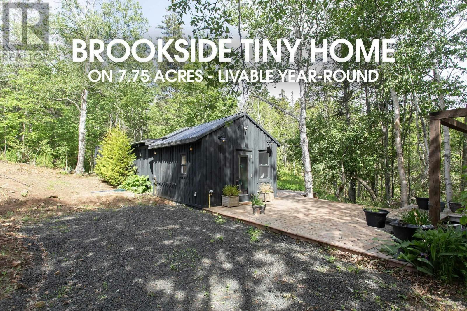 11085 Shore Road, Outram, NS, B0S 1P0