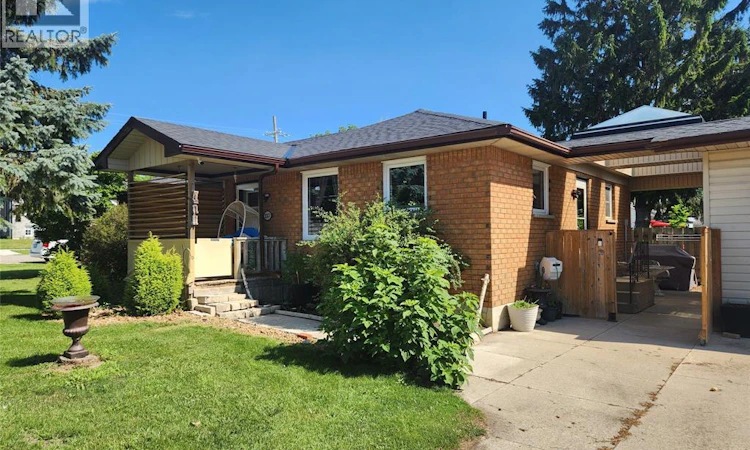 222 Catherine Street