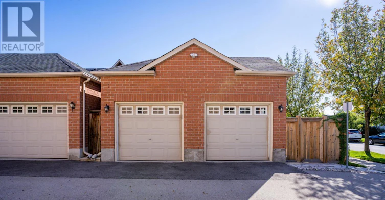 63 Westhampton Way, Hamilton, ON, L8E 6C6 - 4