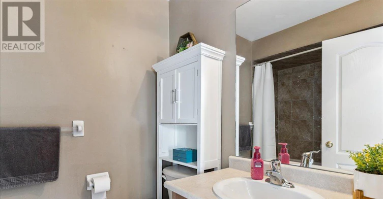 63 Westhampton Way, Hamilton, ON, L8E 6C6 - 29