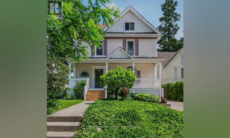 128 Douglas Street