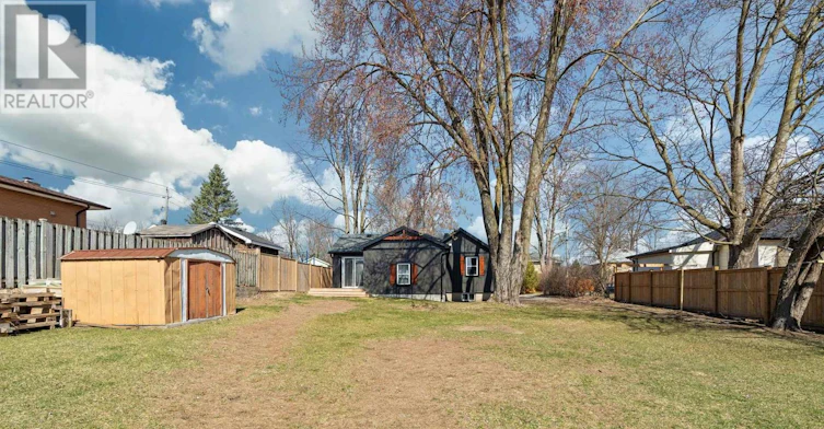 236 Sydenham Street, Strathroy, ON, N7G 1V3 - 38