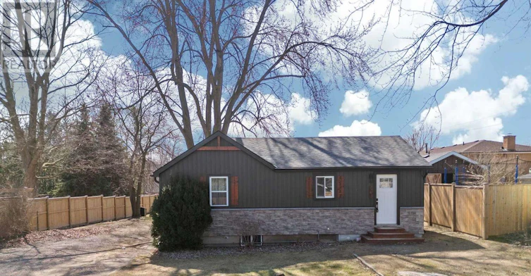 236 Sydenham Street, Strathroy, ON, N7G 1V3 - 44