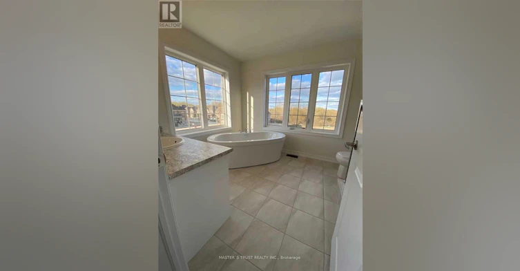 2 Hallmark Way, Whitby, ON, L1P 0K2 - 10