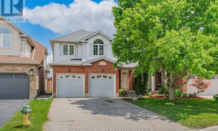 15 Camm Crescent