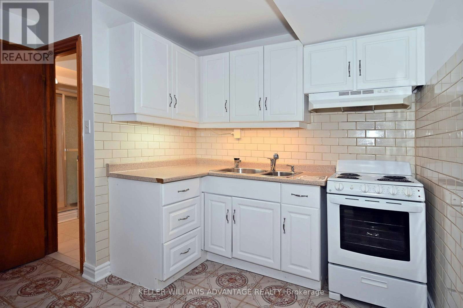 LOWER-20 Bush Drive, Toronto, ON, M1C 1G6