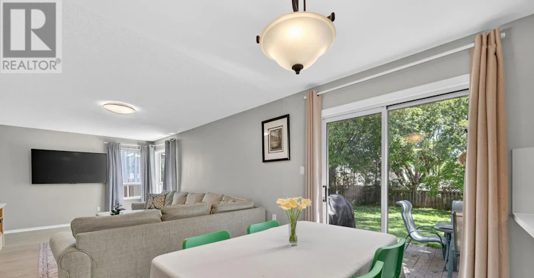 UPPER-1895 Applewood Avenue, Innisfil, ON, L9S 1W2 - 11