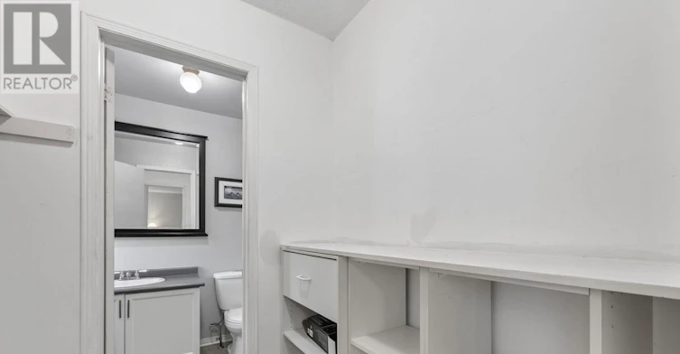 UPPER-1895 Applewood Avenue, Innisfil, ON, L9S 1W2 - 17
