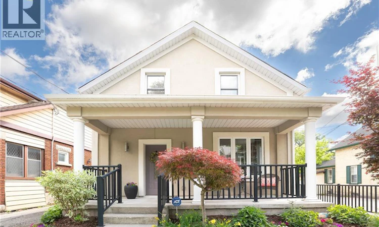 40 Moore Avenue