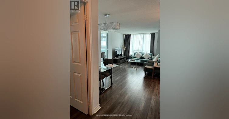 1510-19 Grand Trunk Crescent, Toronto, ON, M5J 3A3 - 10