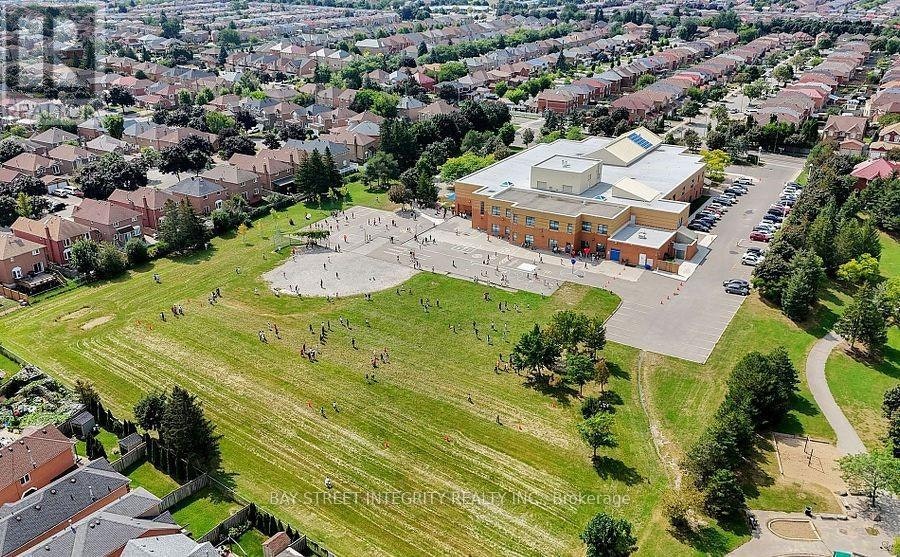 MAIN-37 Sandham Crescent, Markham, ON, L3S 4J7 - 3