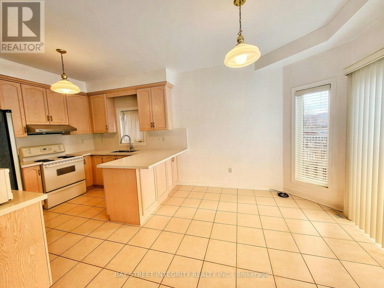 MAIN-37 Sandham Crescent, Markham, ON, L3S 4J7 - 8