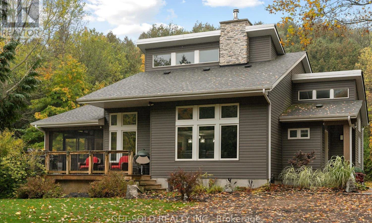11 Fieldway Court